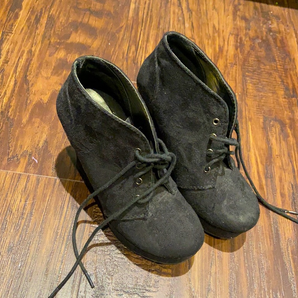 Shi heels